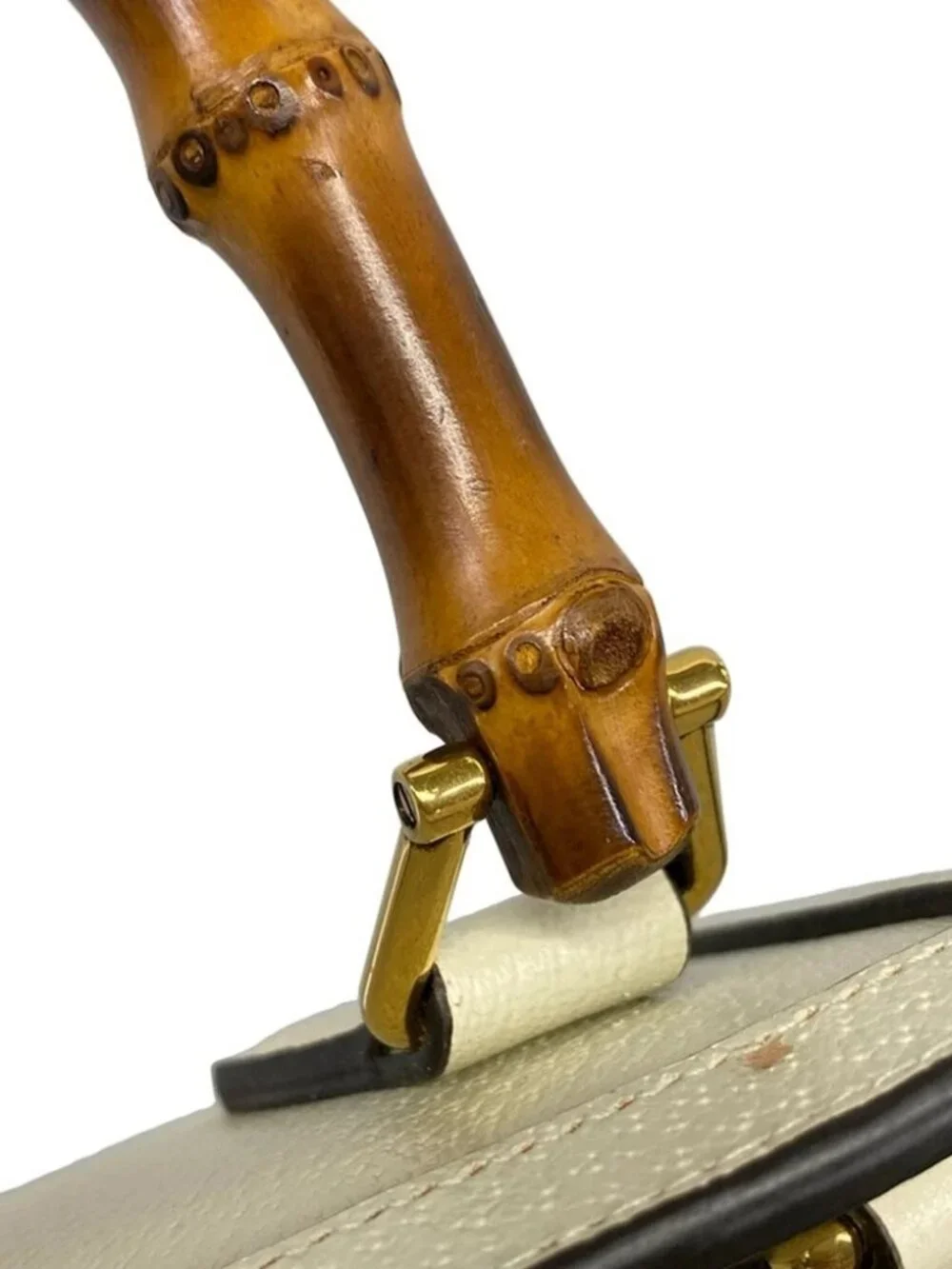 Gucci accessories	shoulder strap